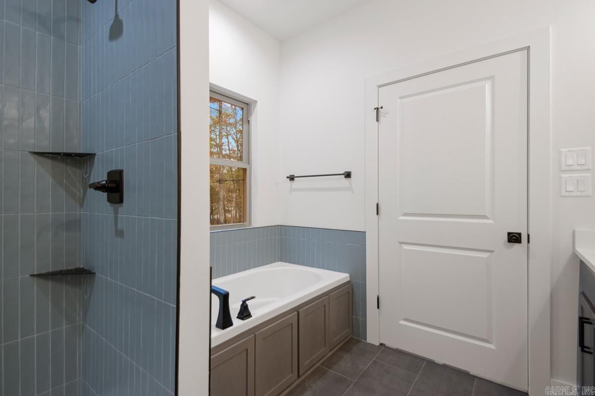 3 Promesa Lane. Hot Springs Village, AR 71909