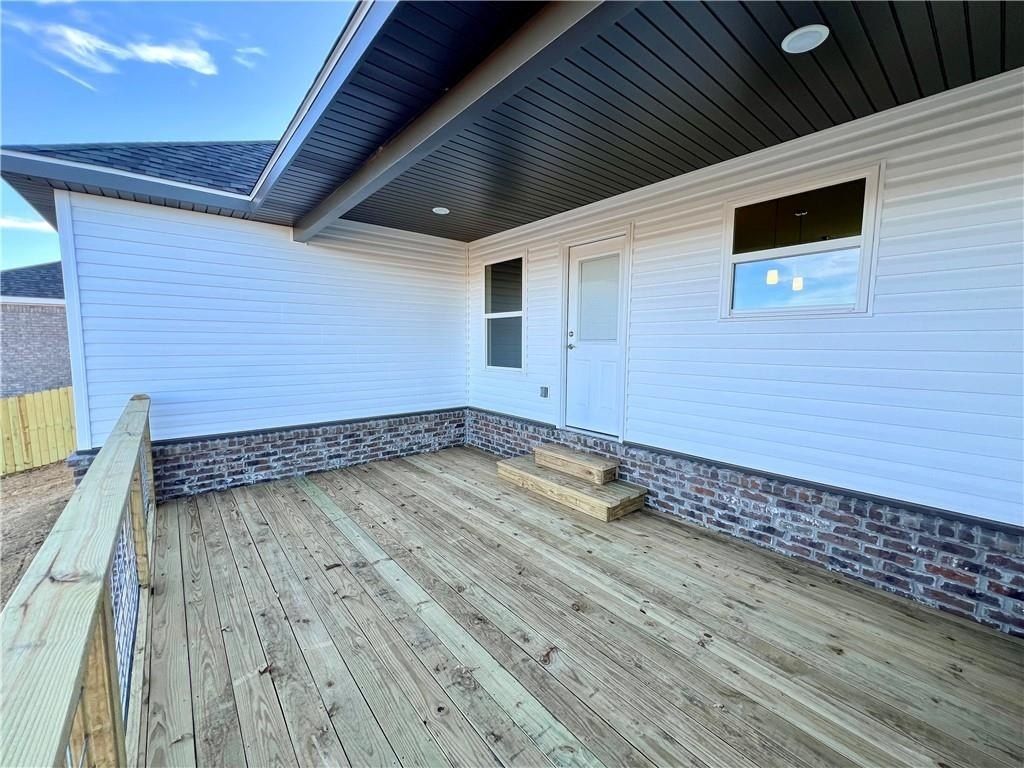 195 Tonya  Loop. Huntsville, AR 72740