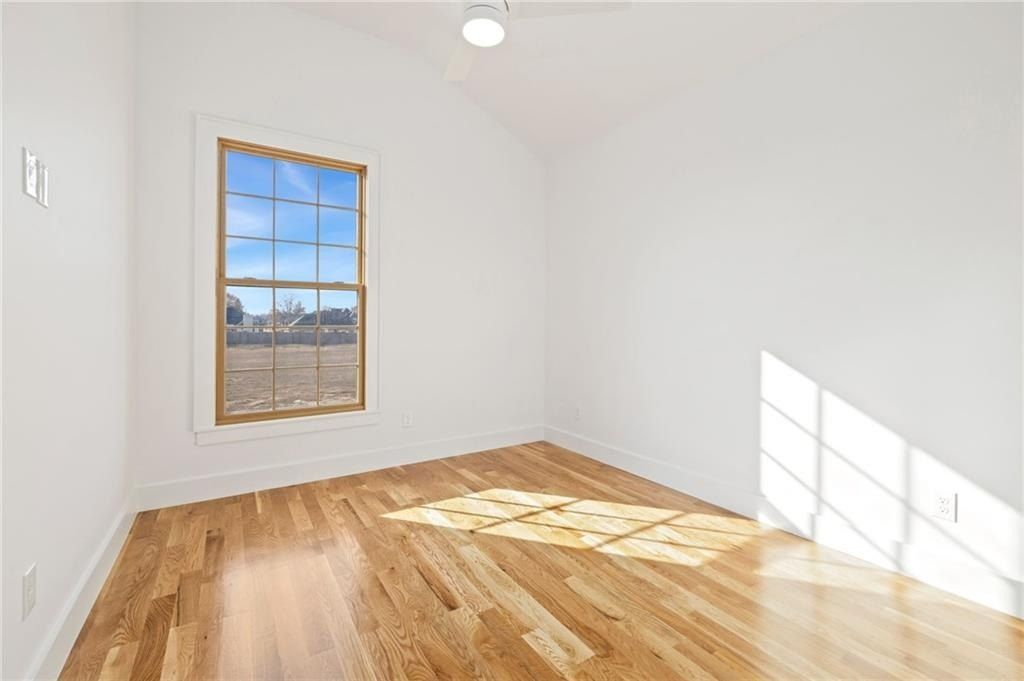 4621  S 47Th  St. Rogers, AR 72758