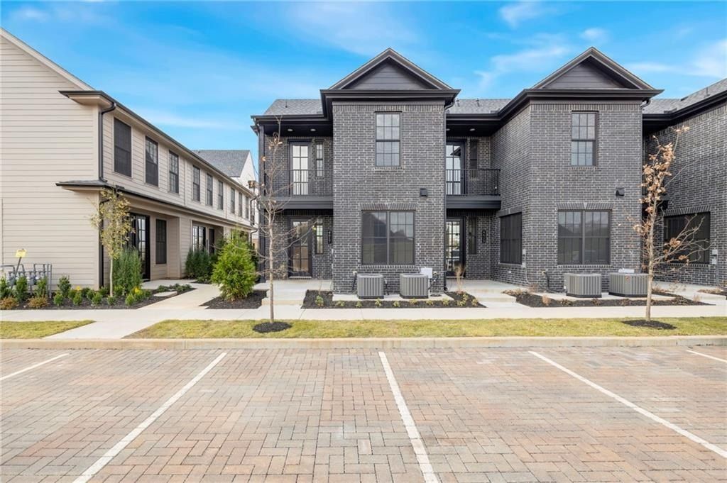 4617  S 47Th  St. Rogers, AR 72758