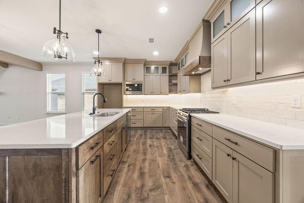 4790 Cowboy  St. Springdale, AR 72762