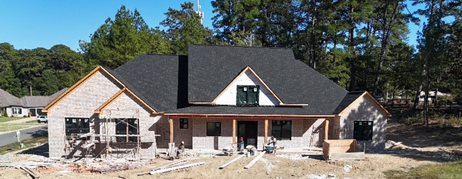 233 Arlington Park Terrace. Hot Springs, AR 71901