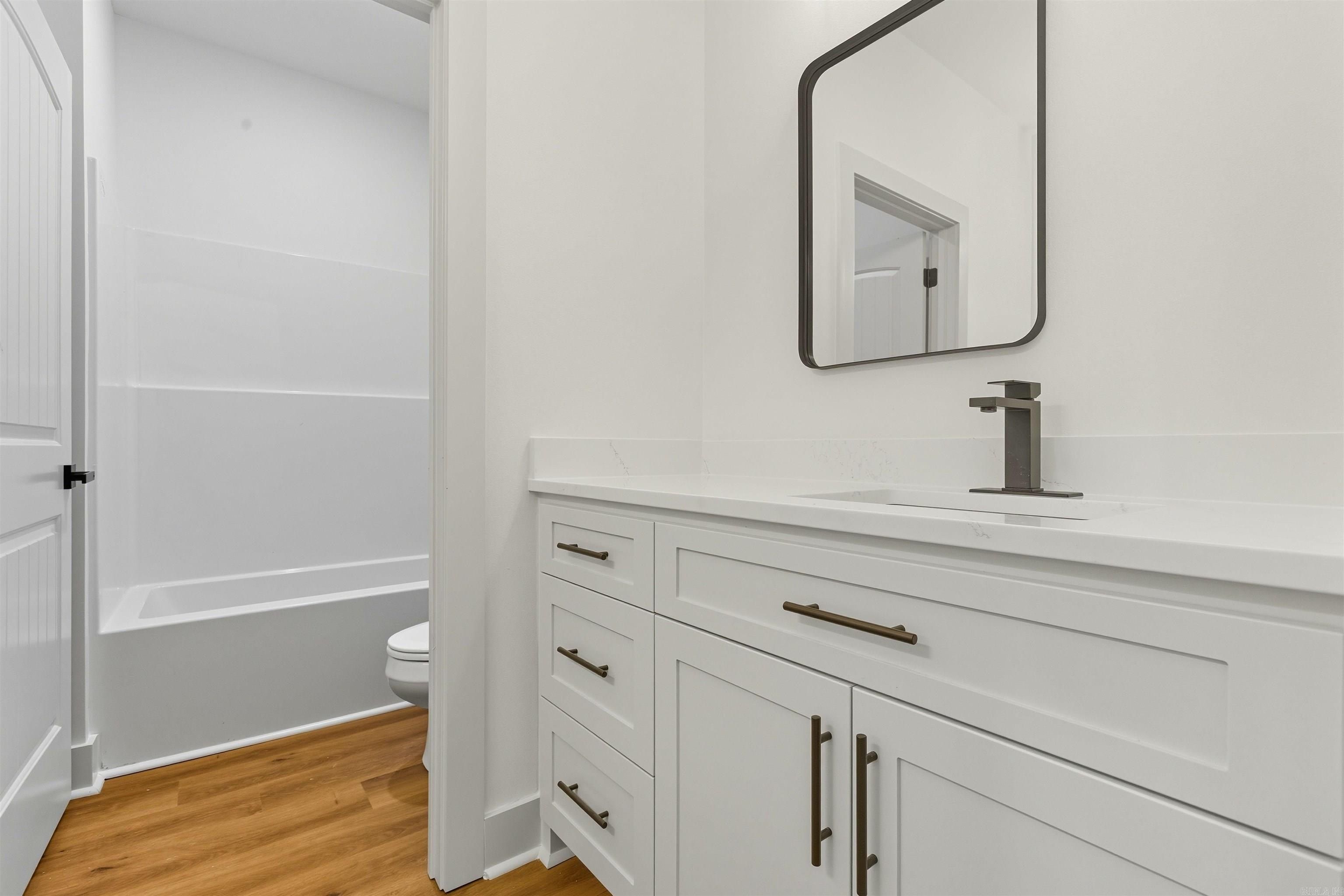 4833 Coronell Way. Alexander, AR 72002