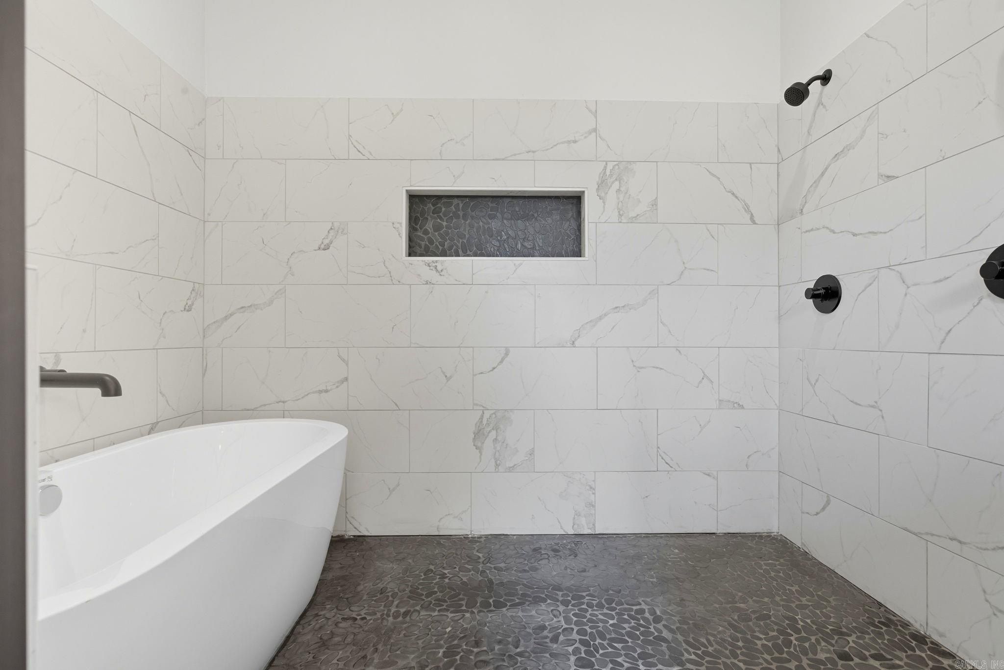 7452 Northwood Dr. Benton, AR 72019