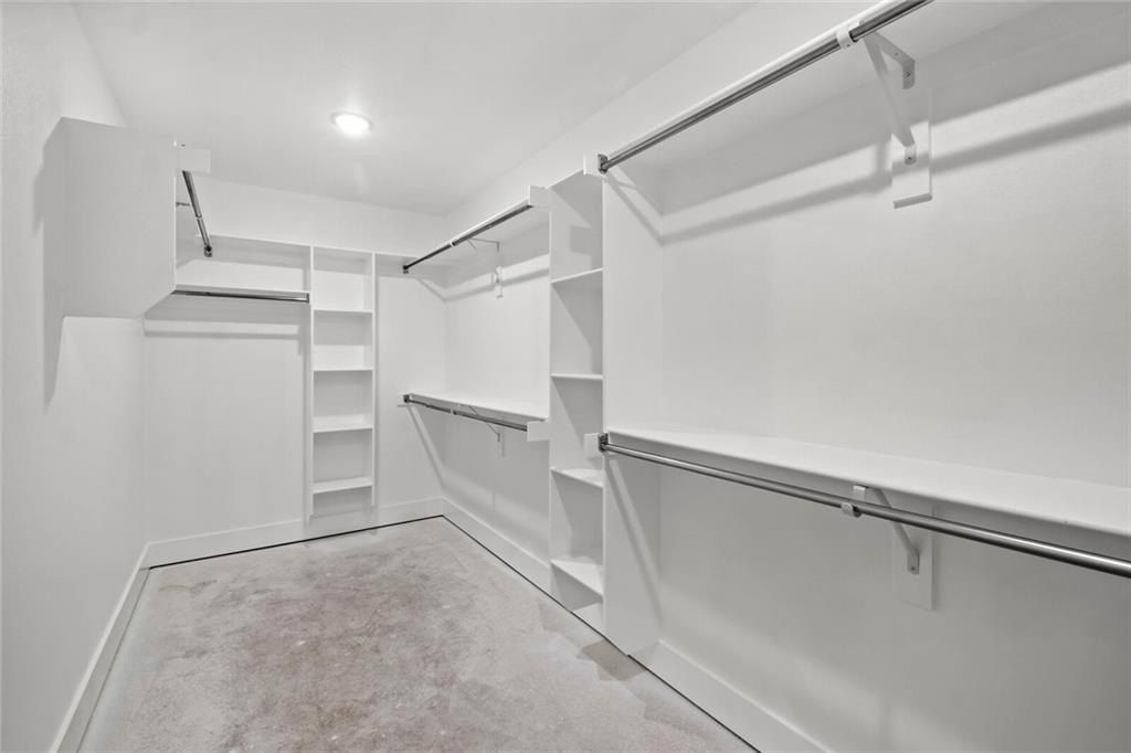 4644  W Triangle  St. Fayetteville, AR 72704