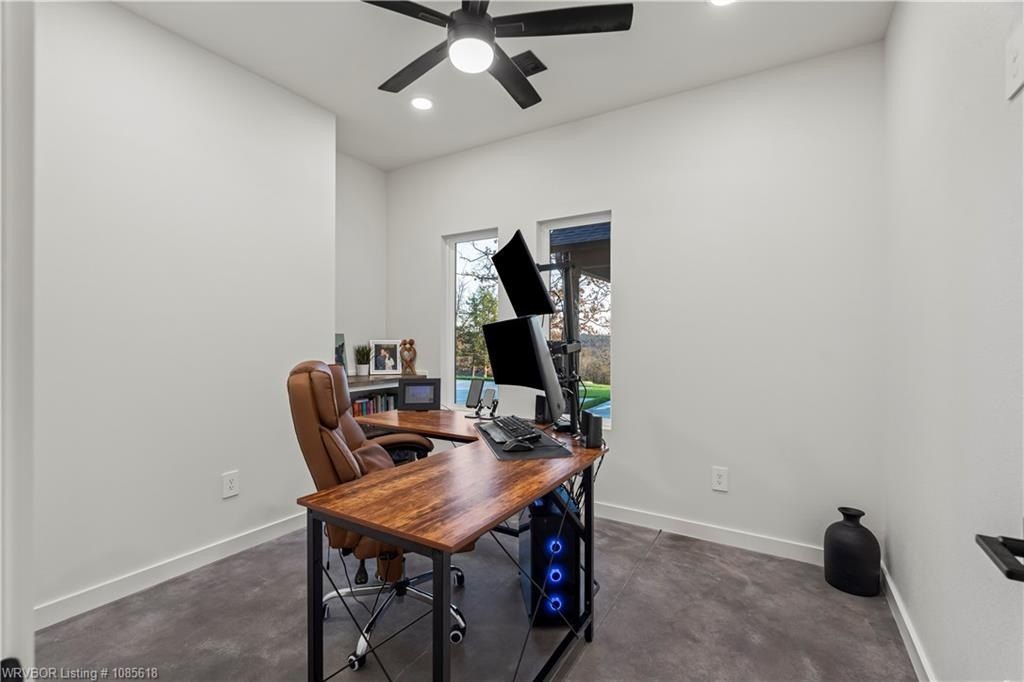 803 Rockside  Dr. Greenwood, AR 72936