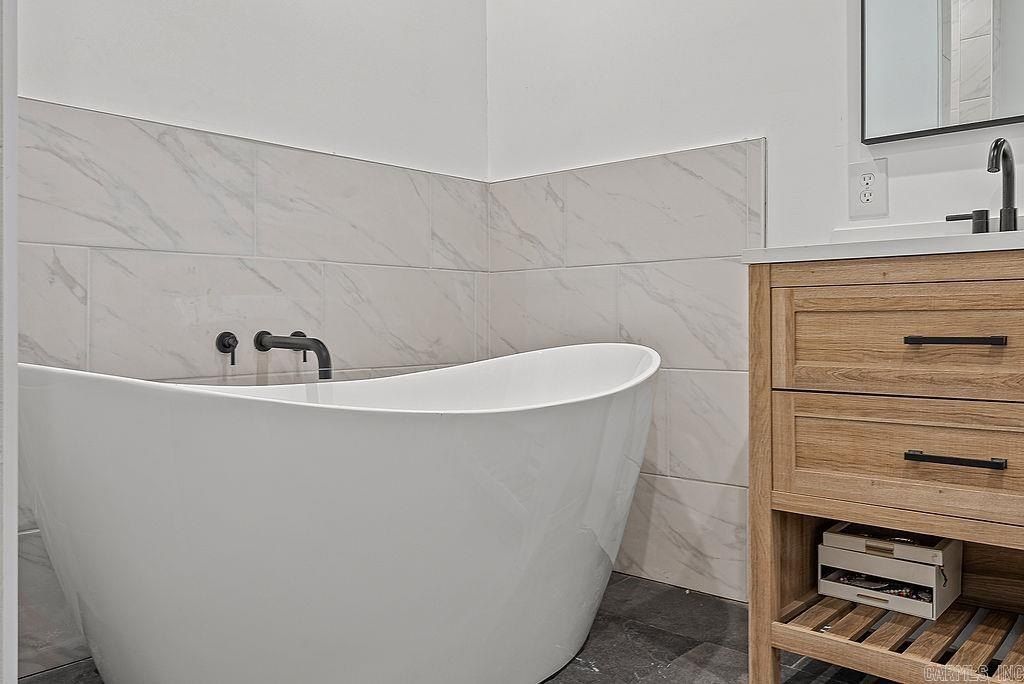 660 Greene 756. Paragould, AR 72450