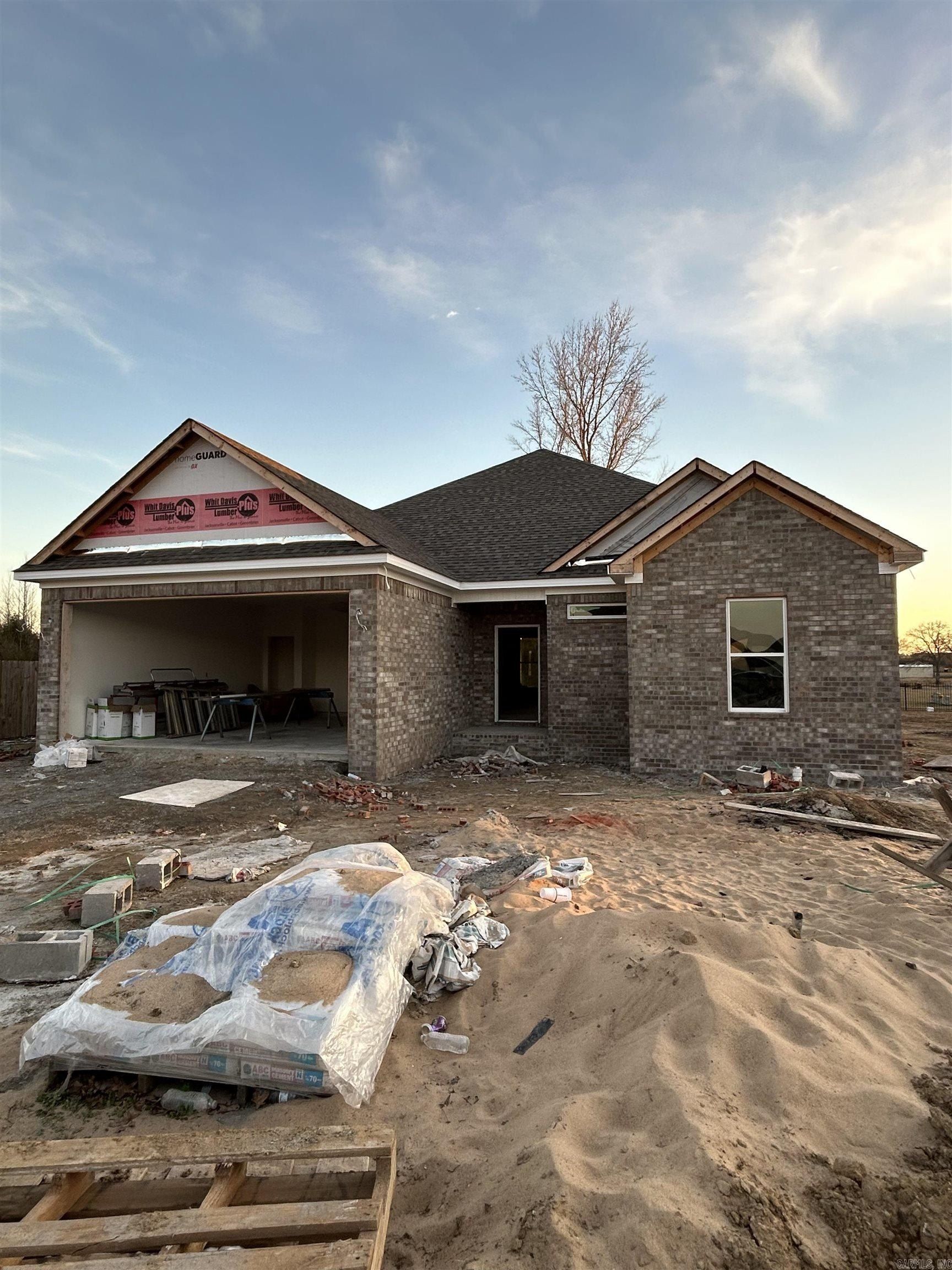 32 Dandelion Drive. Greenbrier, AR 72058