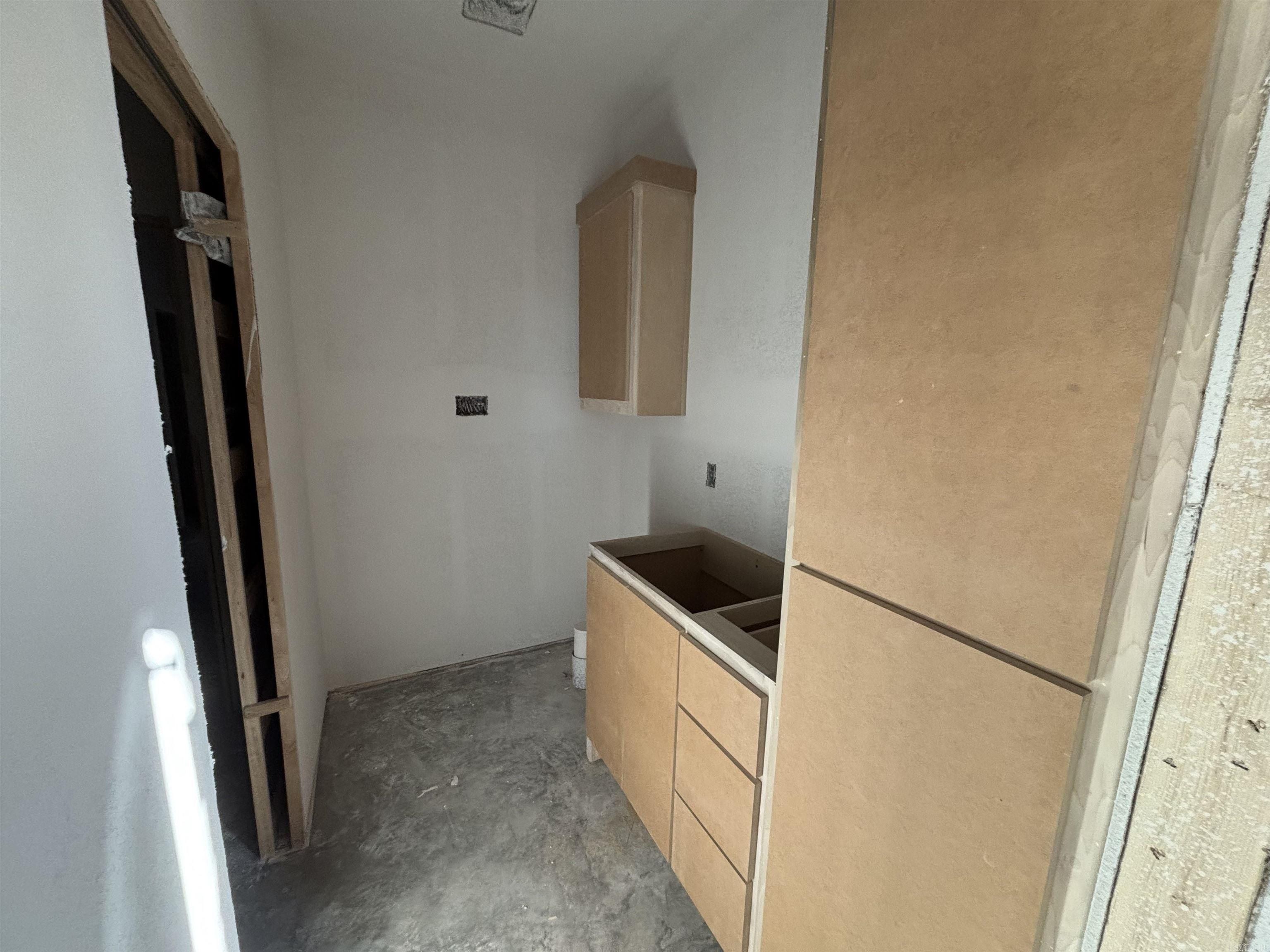 16 Avondale Road. Cabot, AR 72023