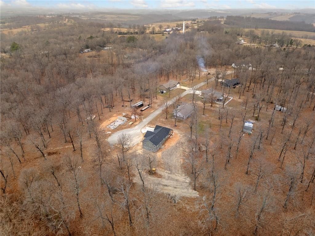 6135 Oak Leaf  Dr. Harrison, AR 72601