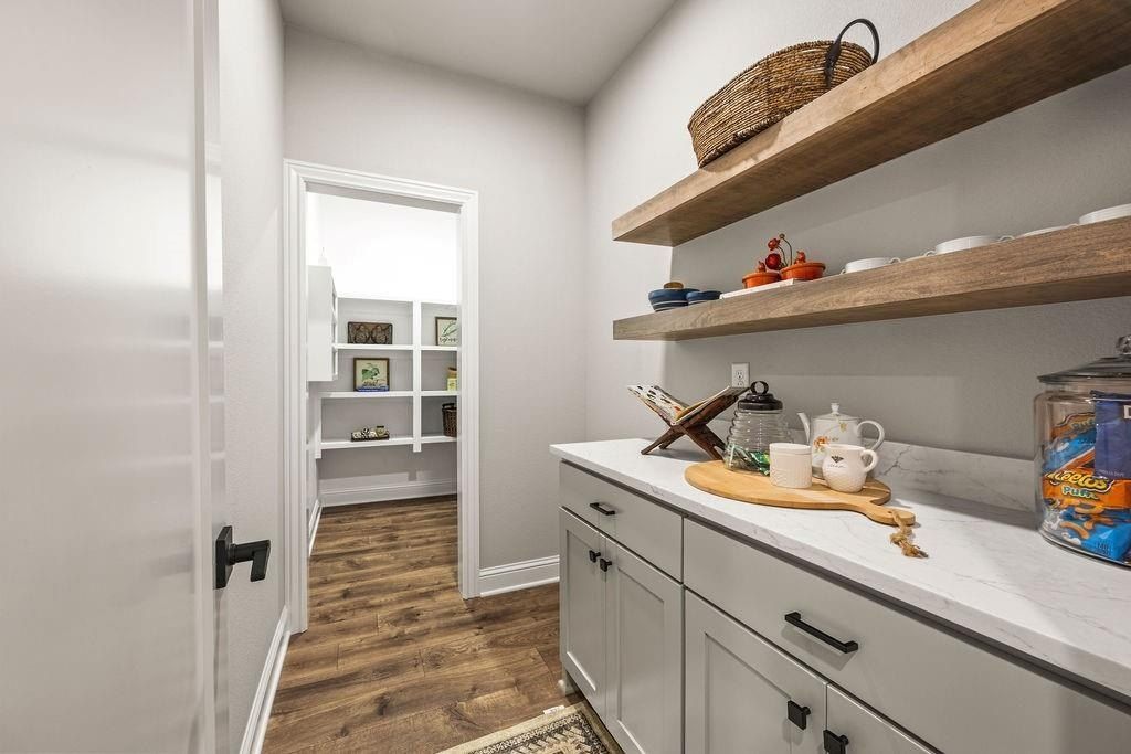 7829 Teton Trail  Ave. Springdale, AR 72762