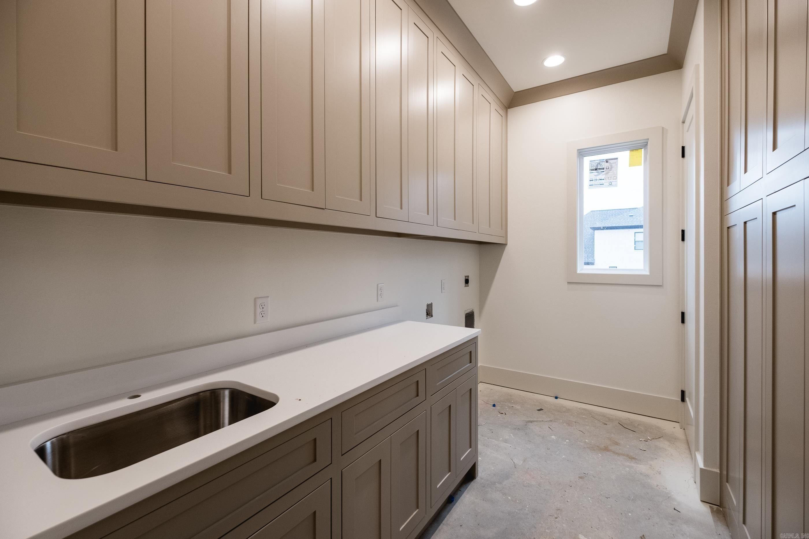 142 Abington Drive. Little Rock, AR 72223