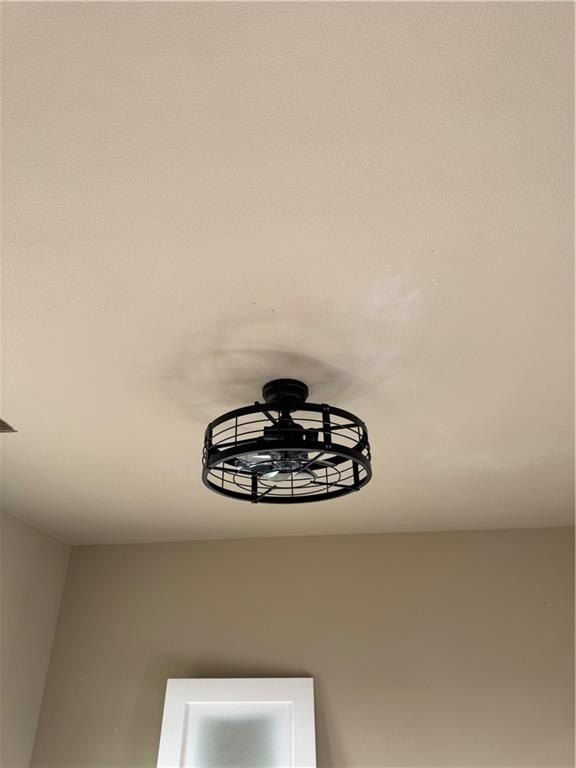 19012 Oakridge  Ct. Siloam Springs, AR 72761