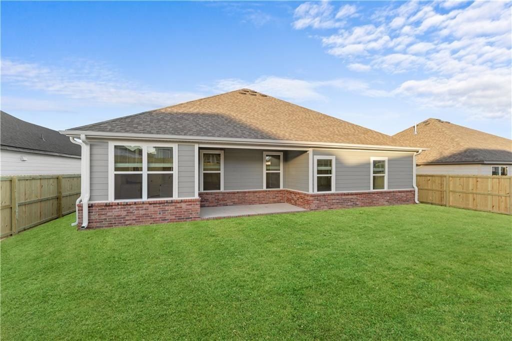 5907 Sw Bear Creek Avenue. Bentonville, AR 72713