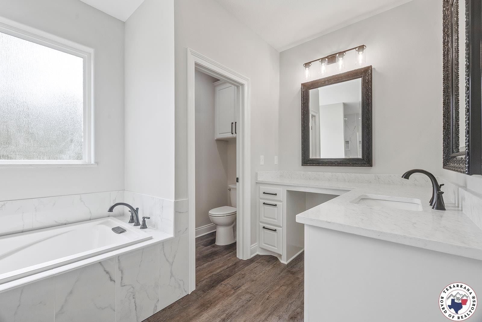 3508 Southern Magnolia Lane. Texarkana, AR 71854