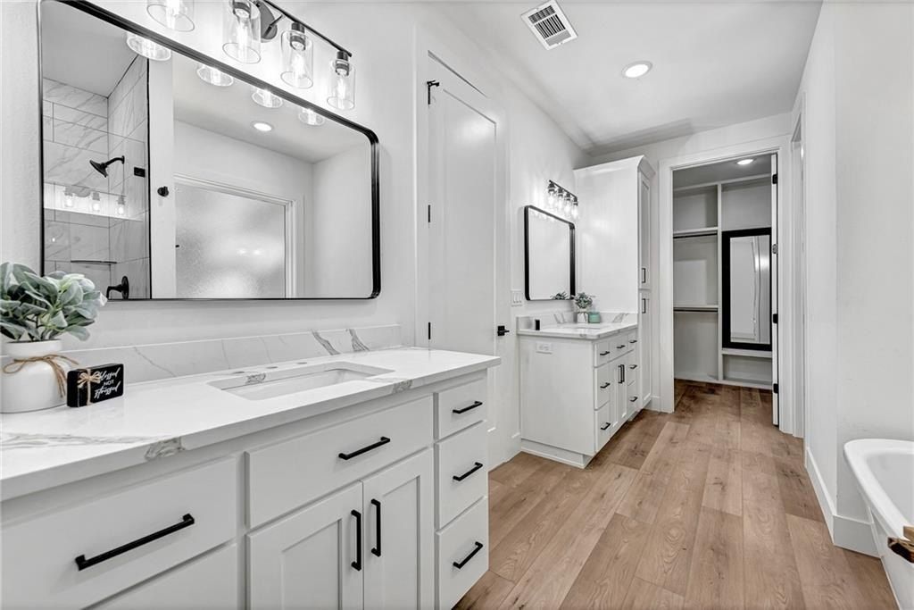 10 Lesmahagow  Ln. Bella Vista, AR 72715