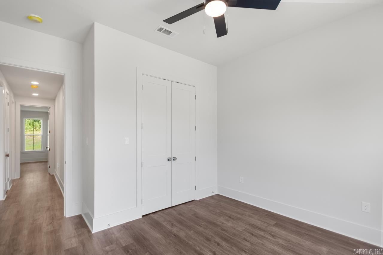 4406 Cumberland Circle. Benton, AR 72019