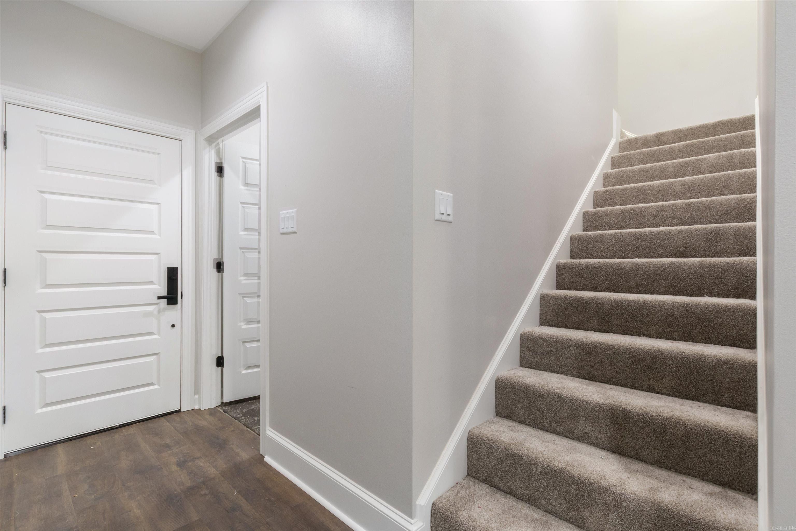 517 Valley Oak Drive. Sherwood, AR 72120