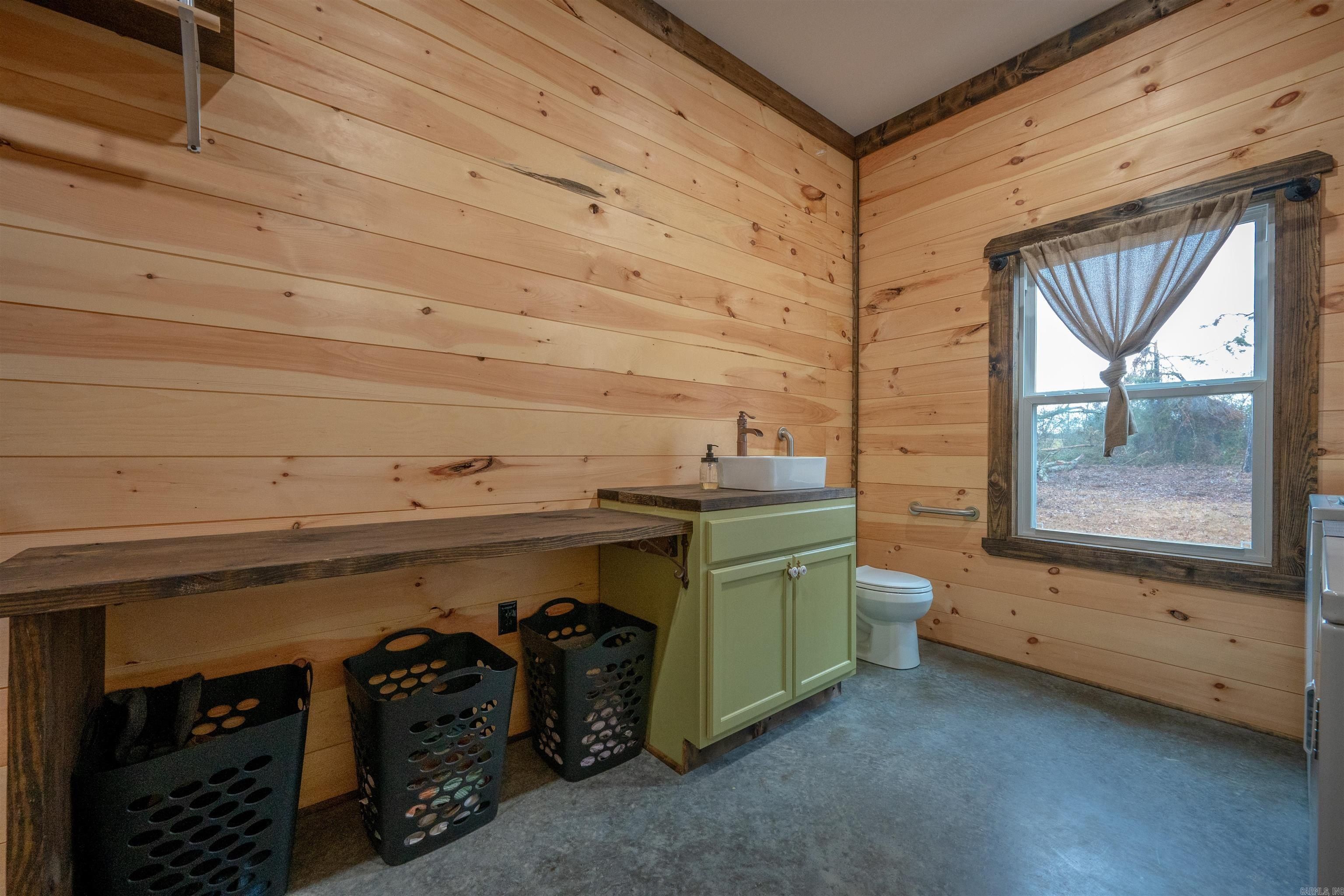 495 Shiloh Road. Greers Ferry, AR 72067