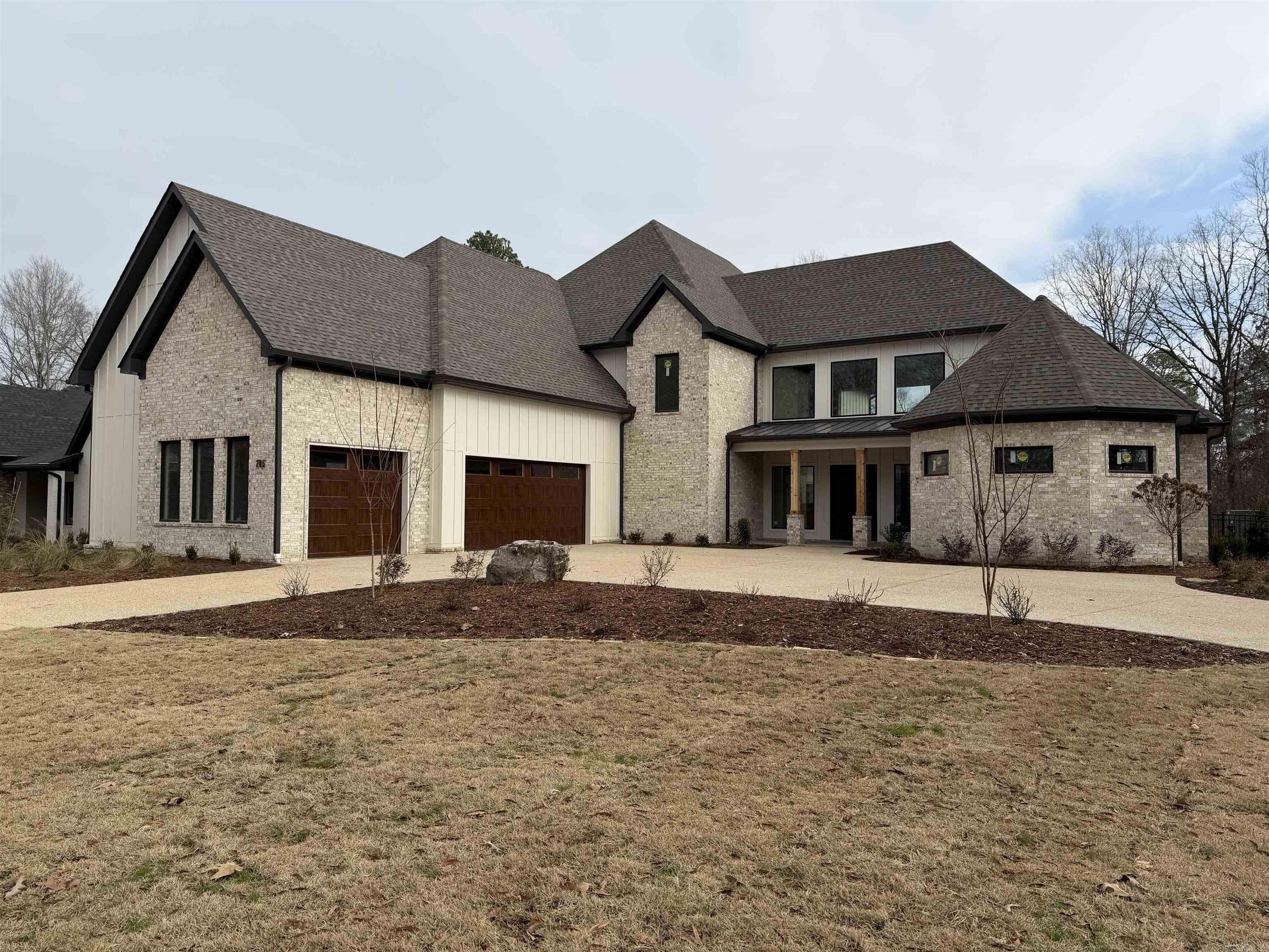 205 Shagbark Trail. Maumelle, AR 72113