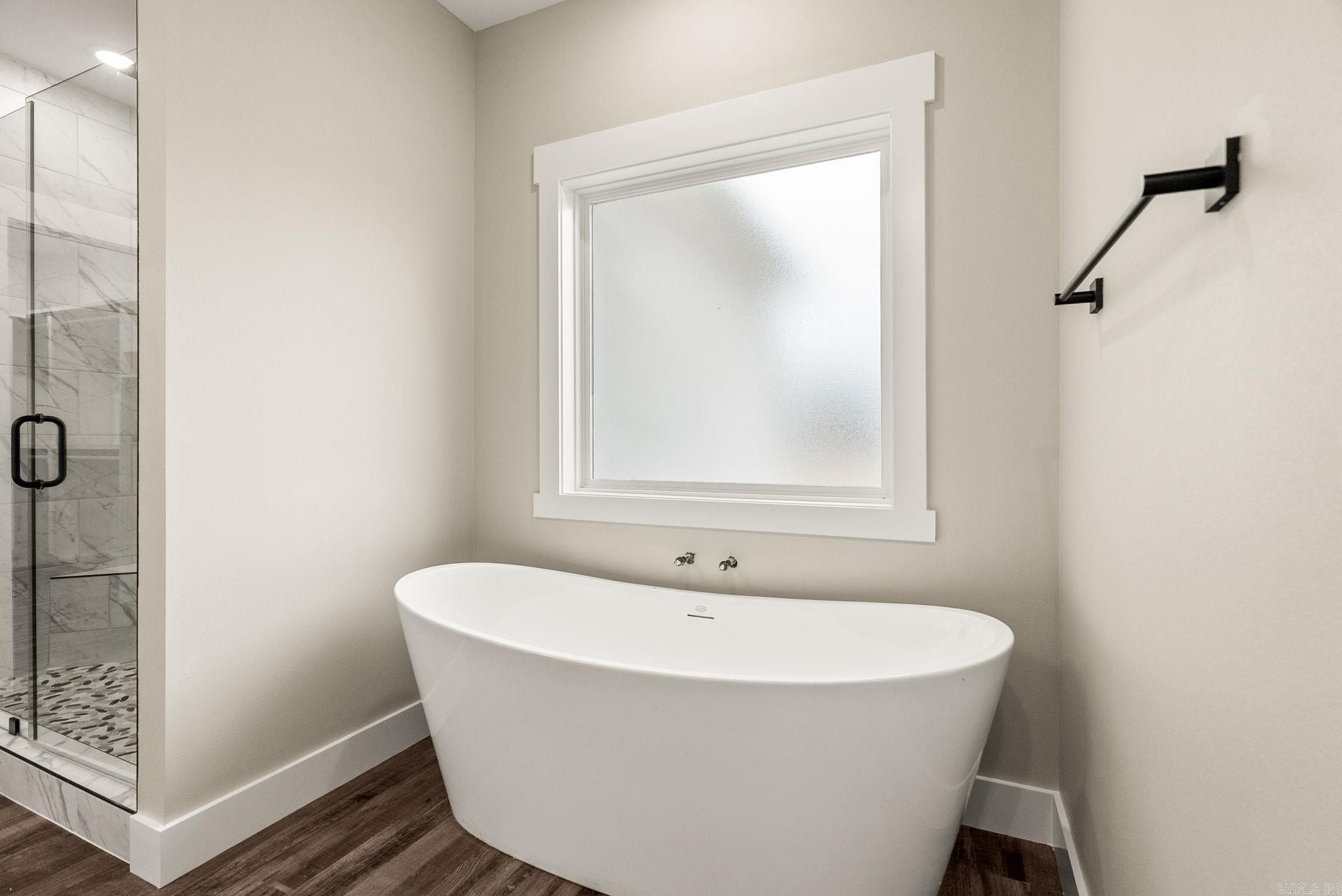 76 Republican Loop. Greenbrier, AR 72058