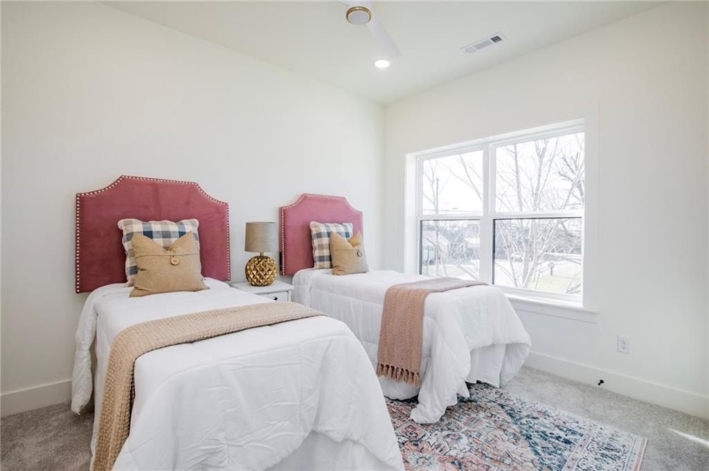 1310 Bella Vista  Rd. Bentonville, AR 72712