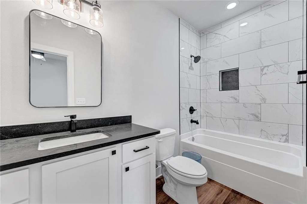 930  S Wichita  Ave. Fayetteville, AR 72704