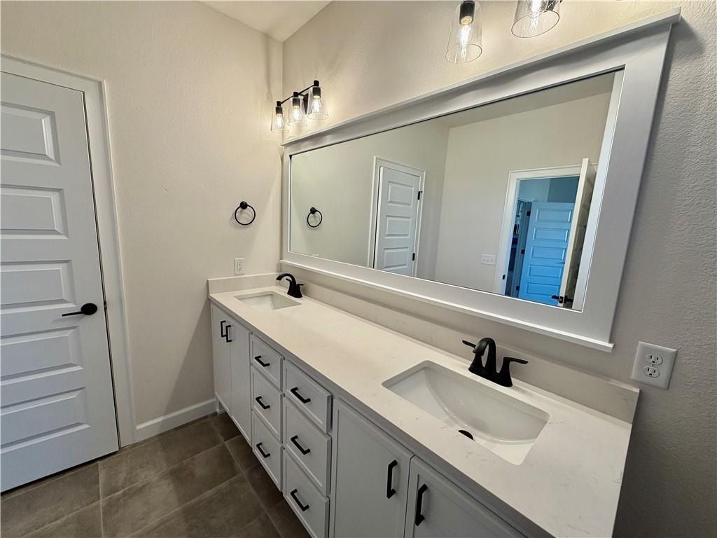 1902 Farmer  St. Pea Ridge, AR 72751