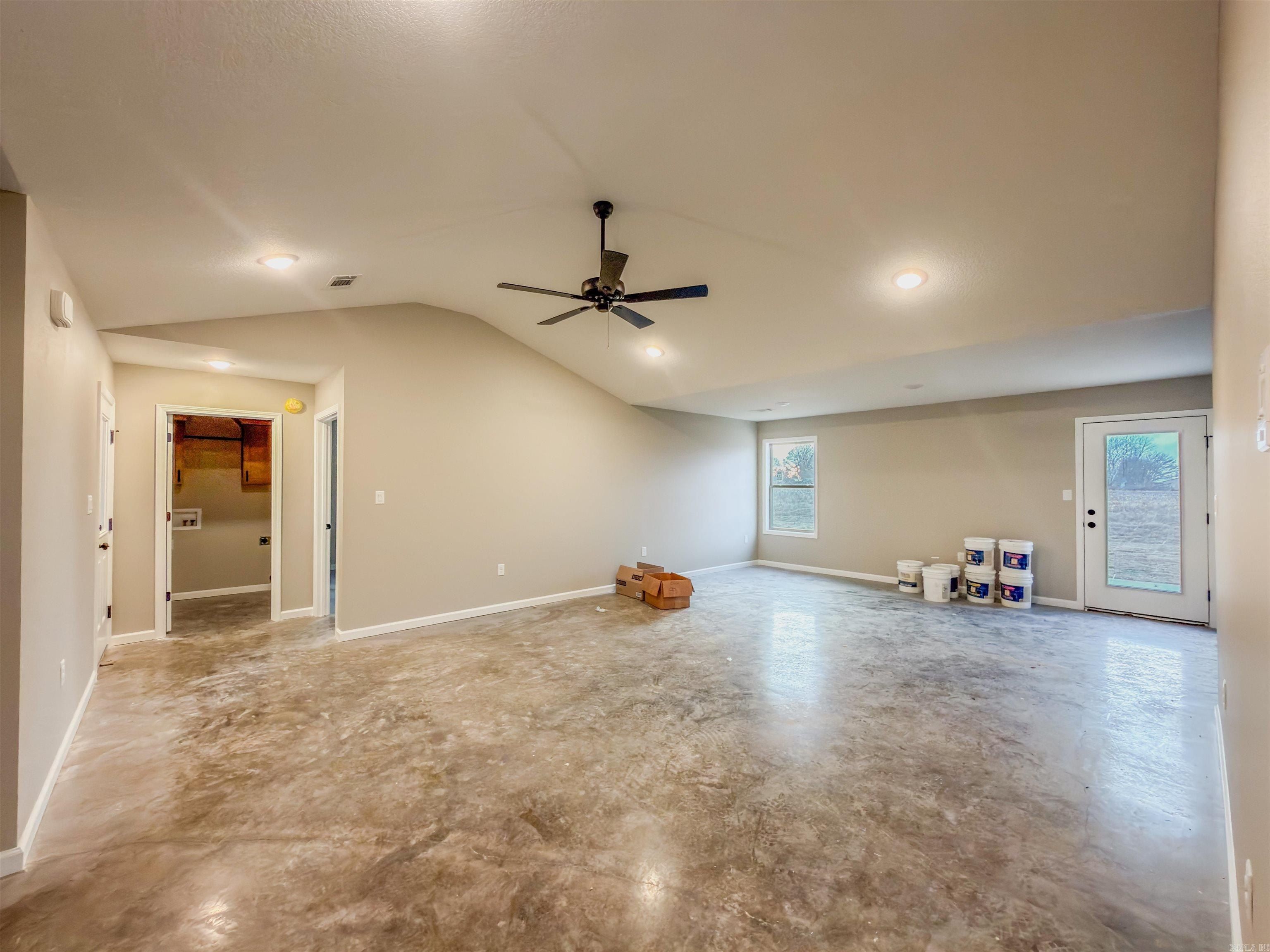 145 Waterfowl Way. Lake City, AR 72437