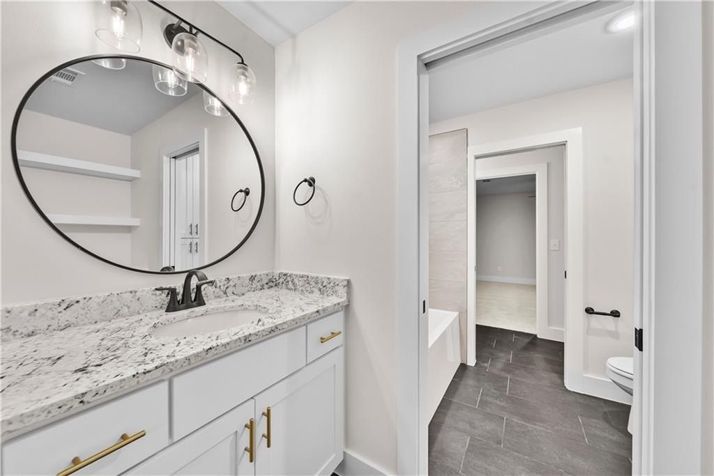 6416  S 59Th  St. Rogers, AR 72758