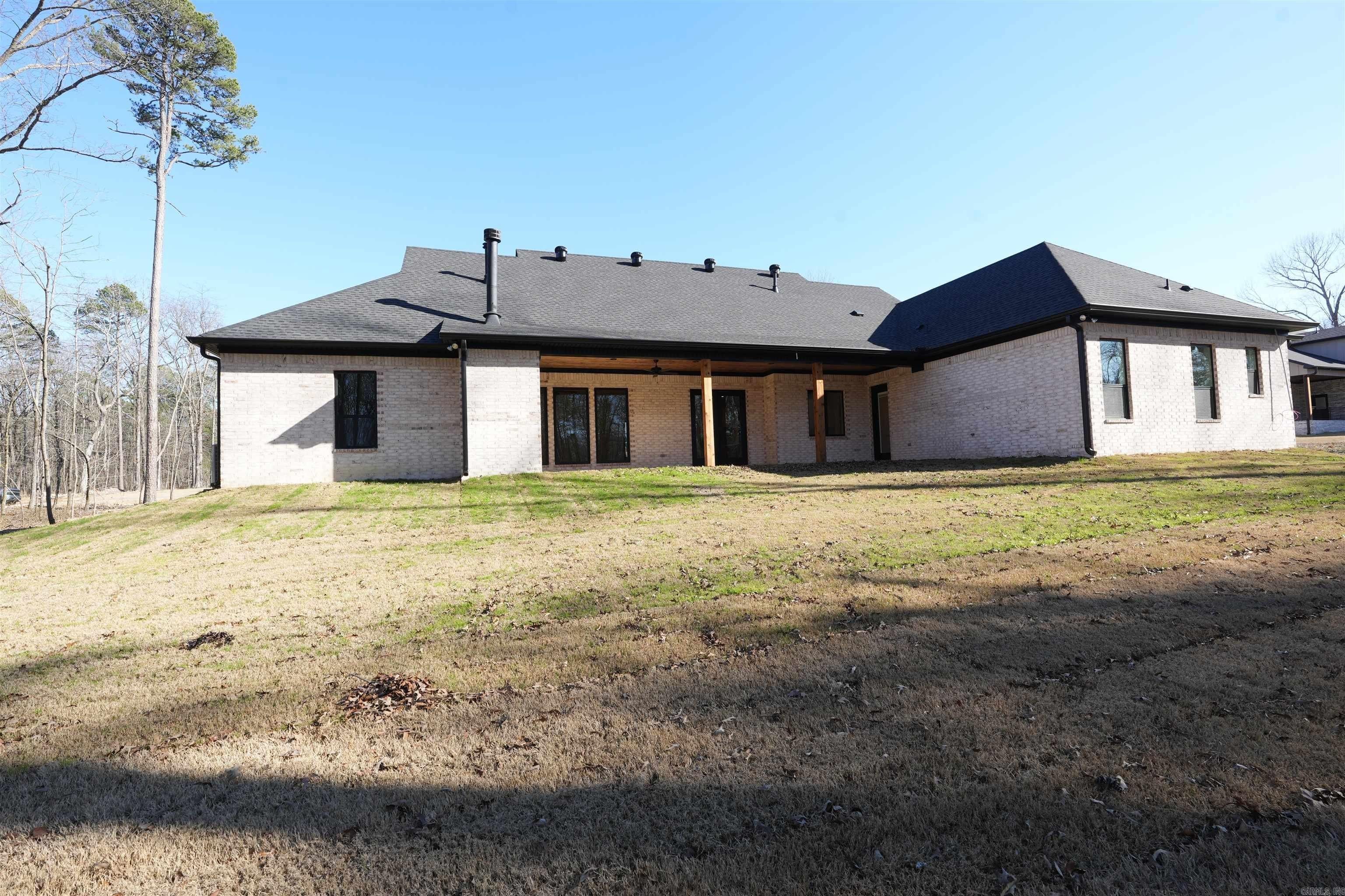 3084 Avilla Manor. Alexander, AR 72002