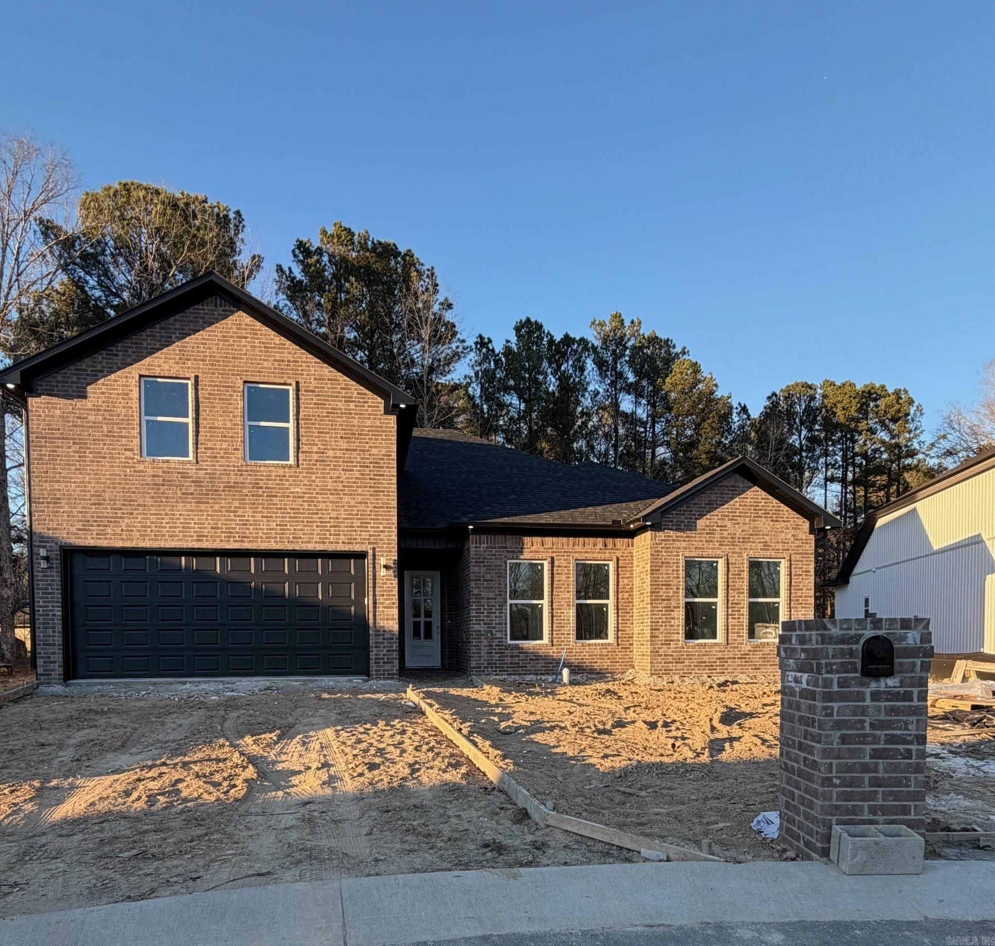 7048 Agua Blanca Boulevard. Shannon Hills, AR 72103