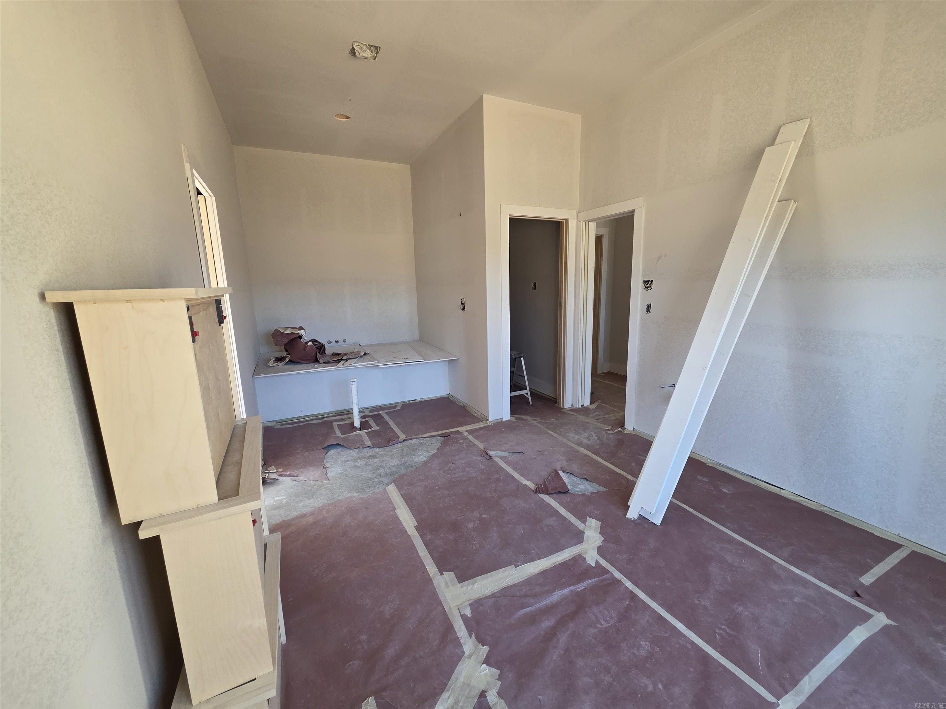 66 Friendship Road. Conway, AR 72032