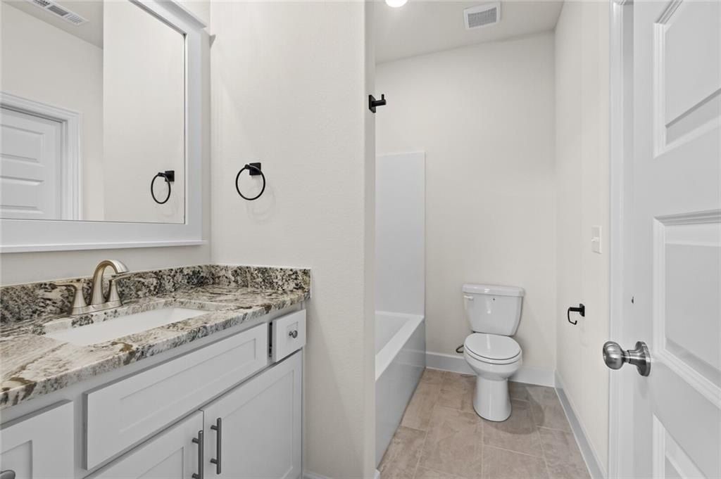 2416 Salmon  St. Pea Ridge, AR 72751