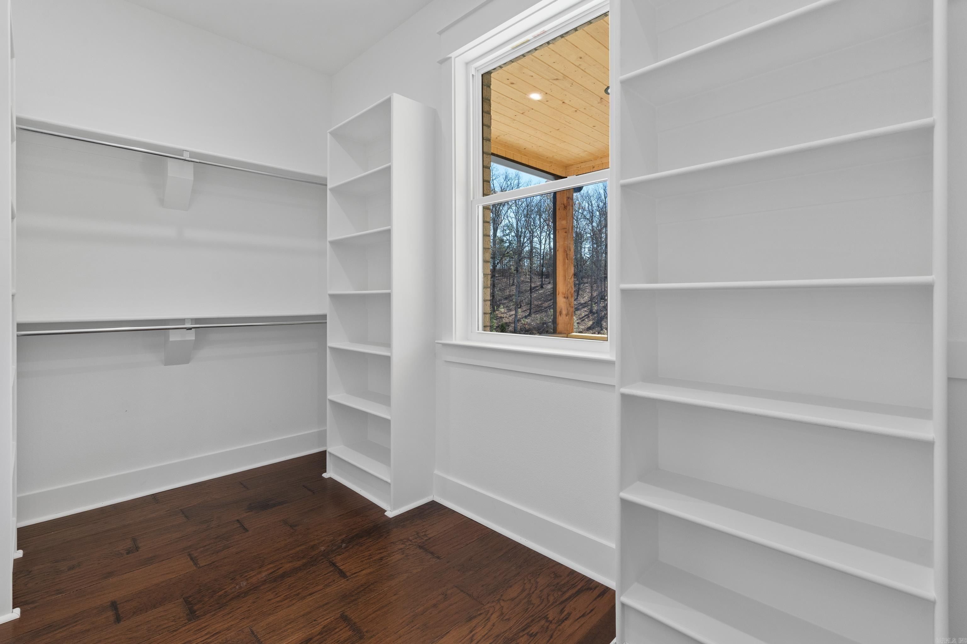 7000 Rolling Manor Drive. Benton, AR 72019