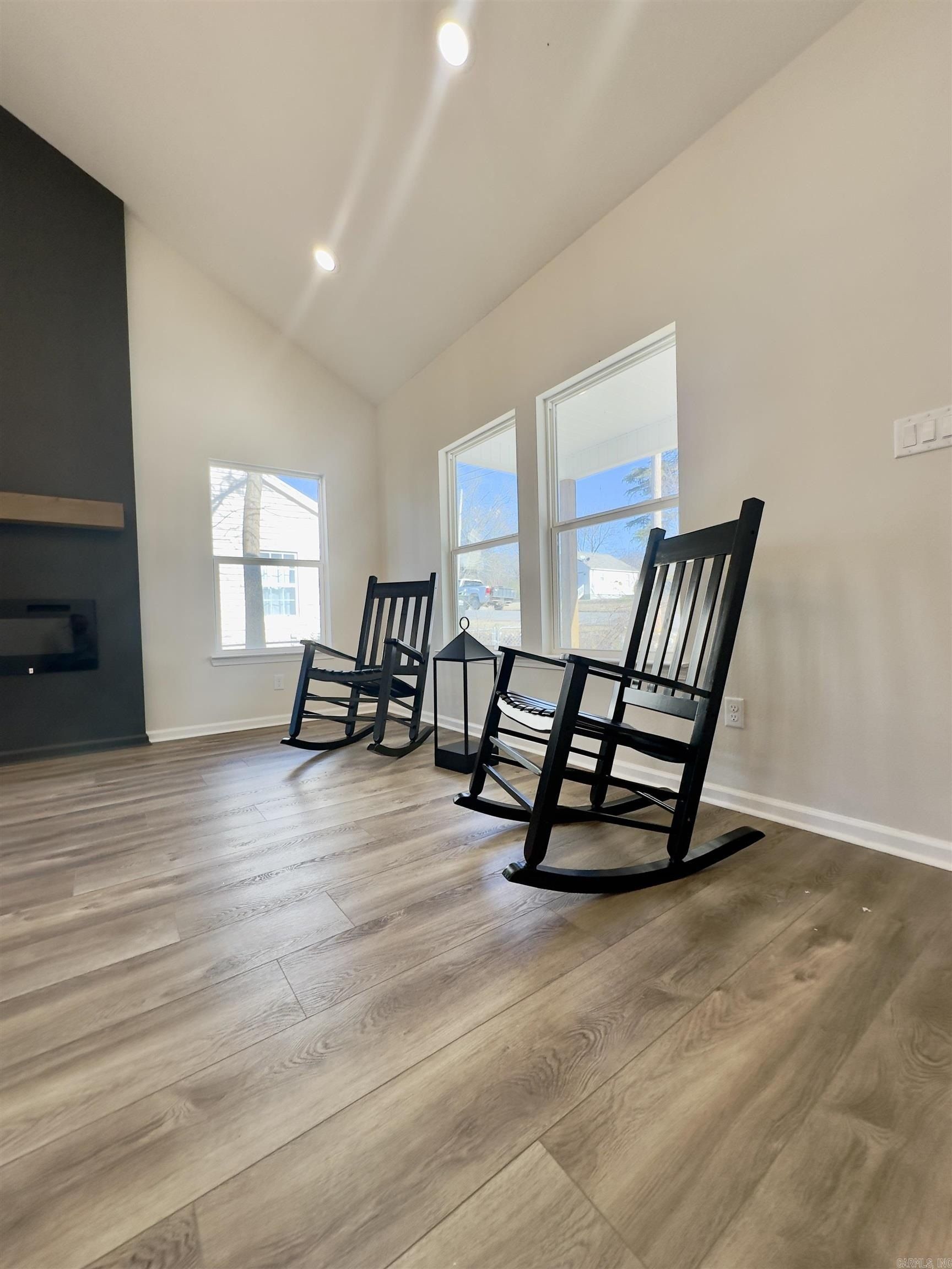 121 S First Street. Benton, AR 72015