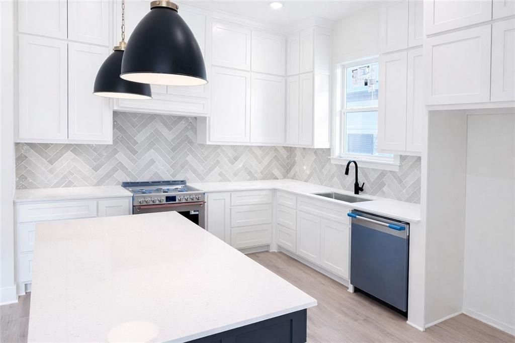 2310  S 31St  Pl. Rogers, AR 72758