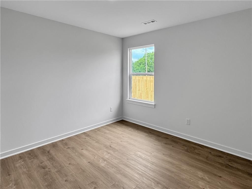 639  S Neon  Ave. Fayetteville, AR 72704