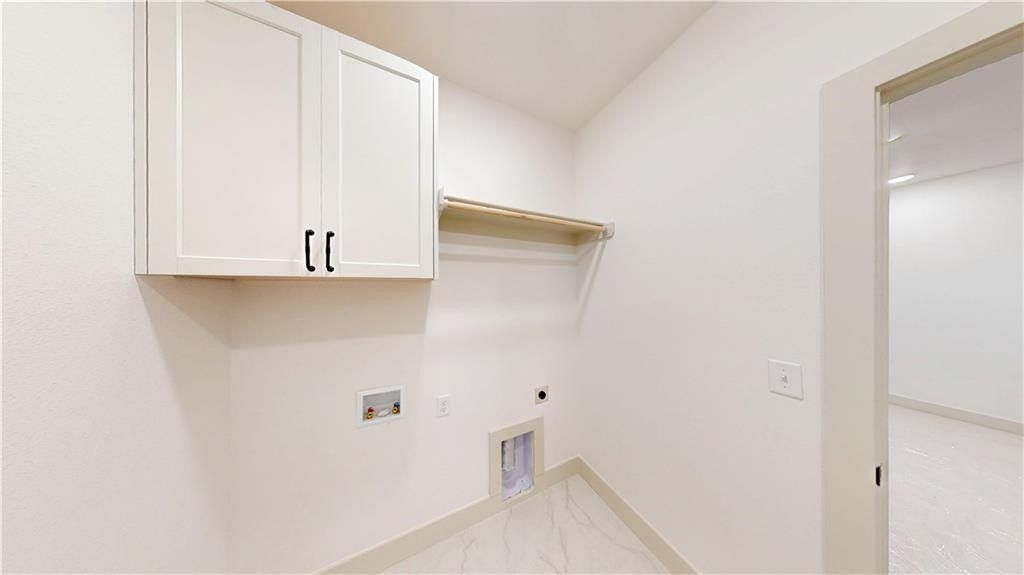 5912  S Bellview  Rd. Rogers, AR 72758