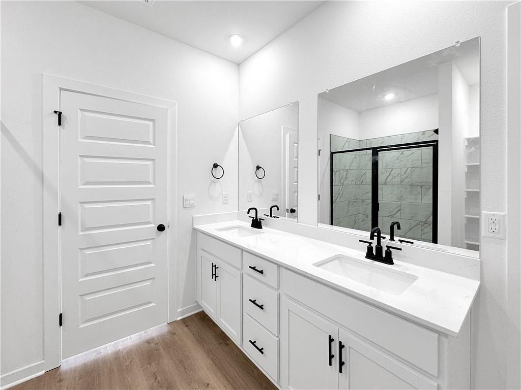 843 Kelleyann  Ave. Springdale, AR 72762