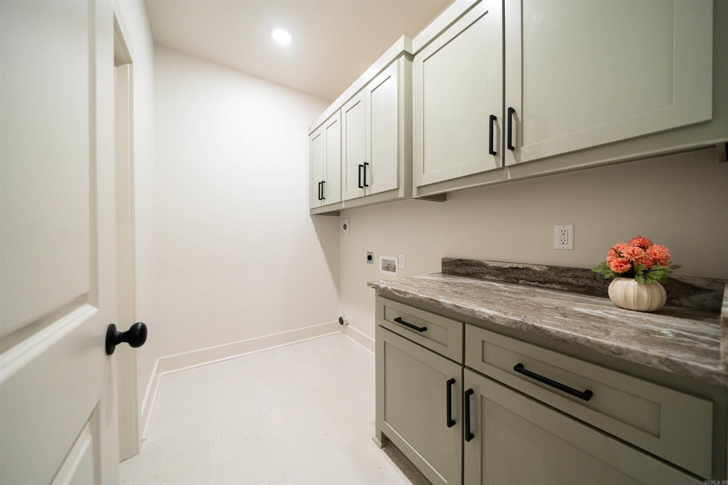 15109 Matterhorn Loop. Maumelle, AR 72113