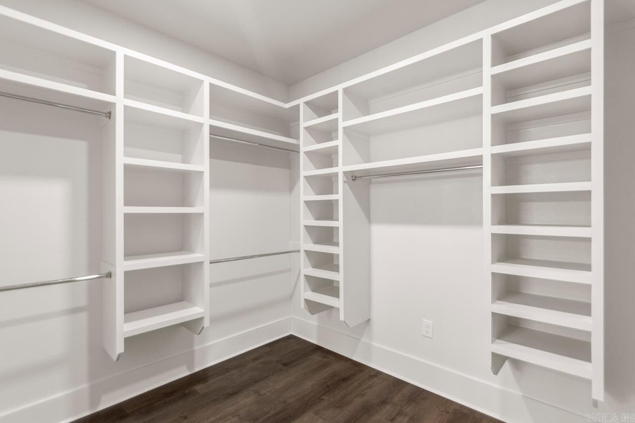 4406 Cumberland Circle. Benton, AR 72019