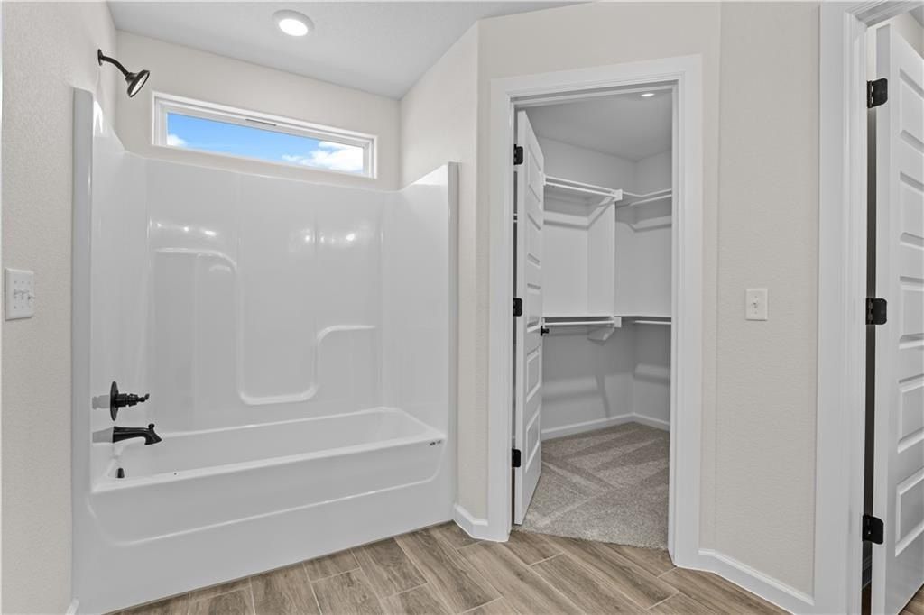 4281  W Barhem  Dr. Fayetteville, AR 72704