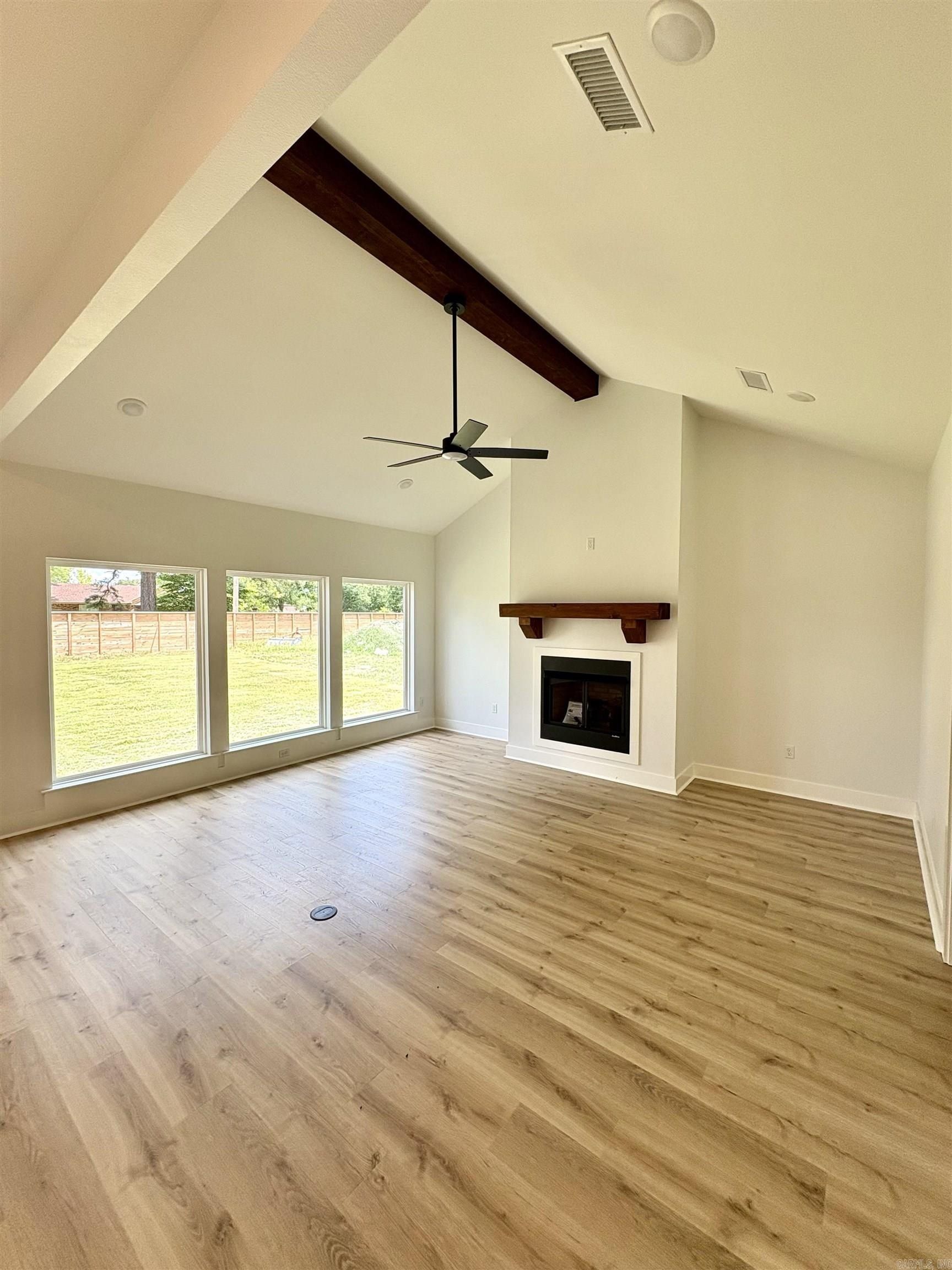 1 Dragonfly Cove. Greenbrier, AR 72058