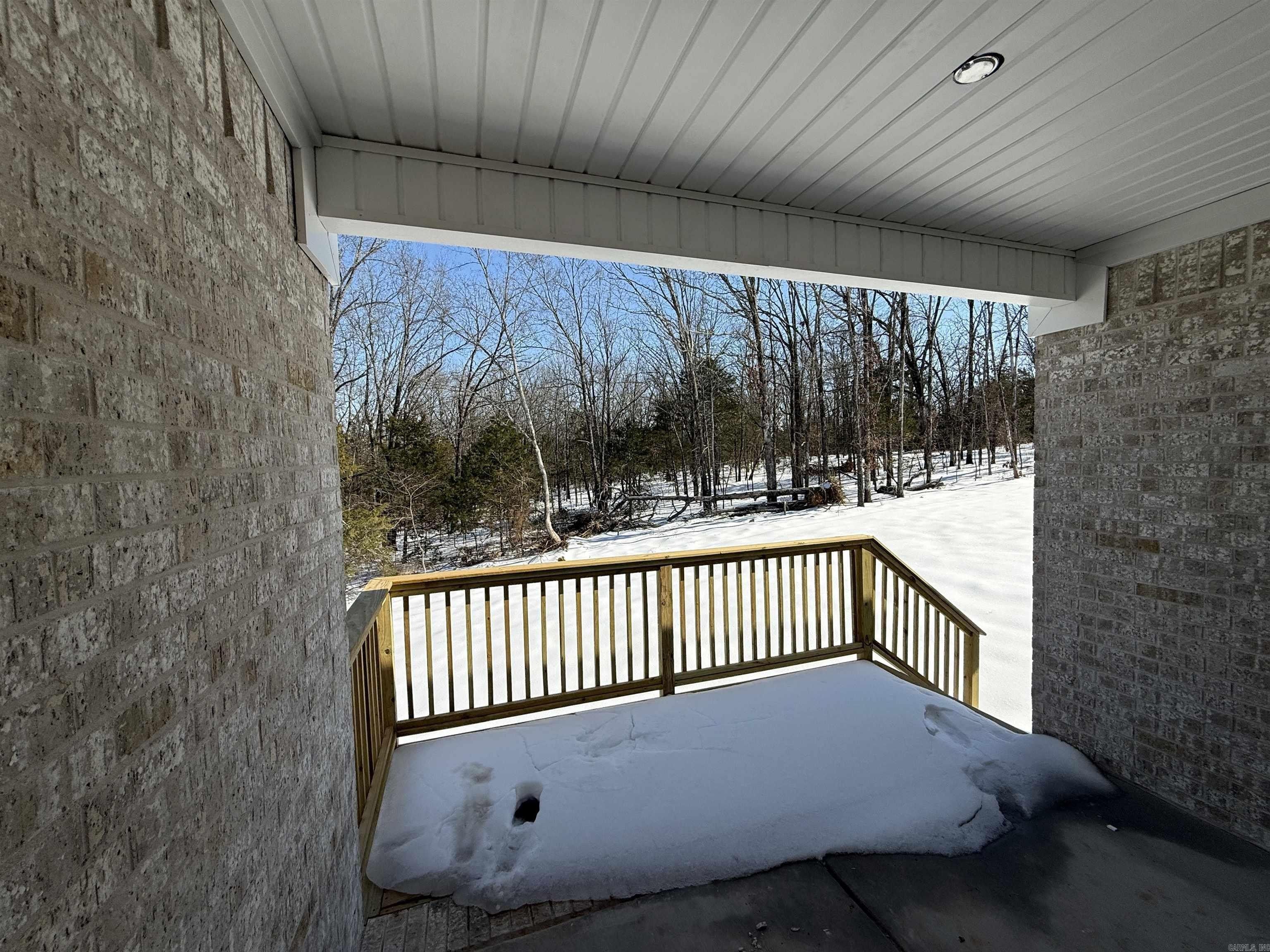 516 Madeleine Circle. Austin, AR 72007