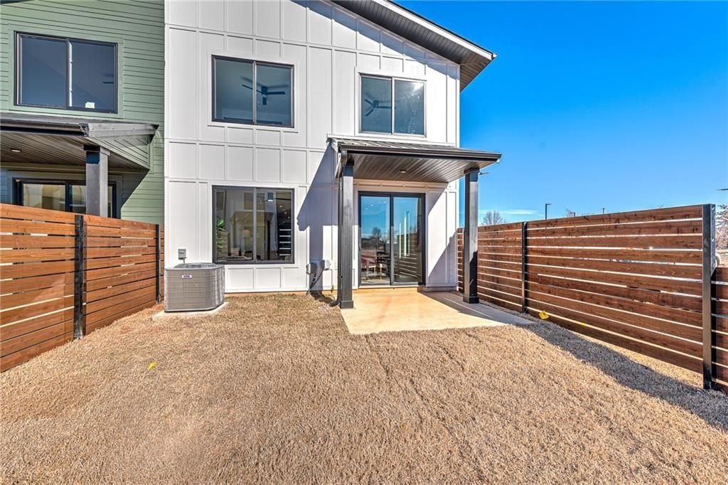 Emilia Ave. Lowell, AR 72745