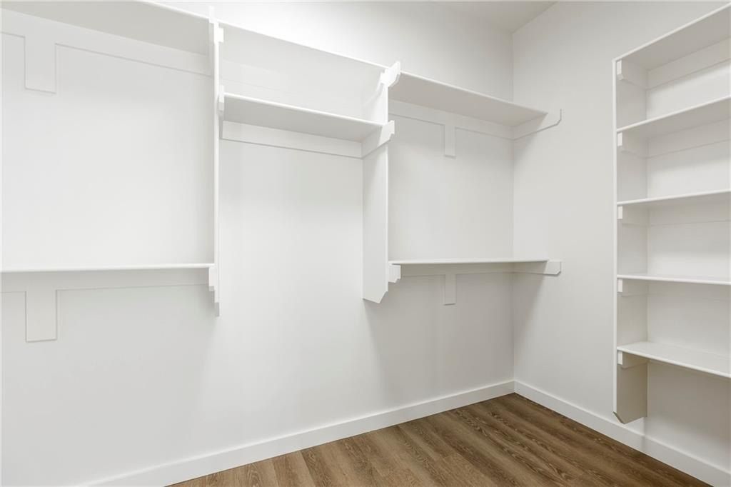 949  Se 10Th  St. Bentonville, AR 72712