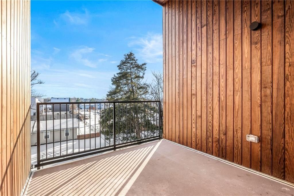 905  Se 4Th  St Unit 206. Bentonville, AR 72712