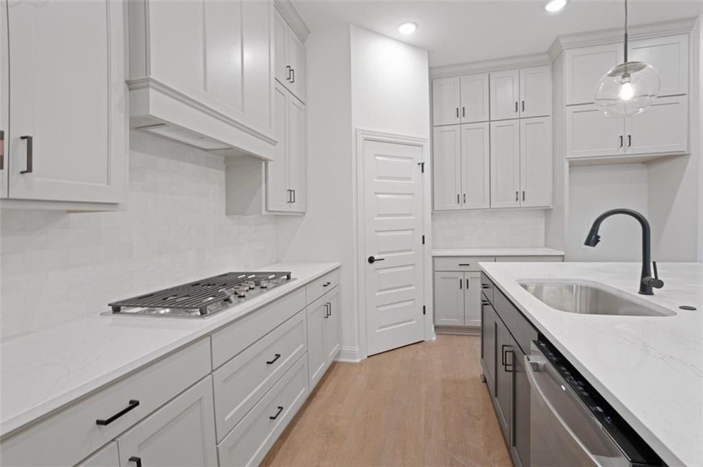 6810 Winterwood  Ave. Springdale, AR 72762