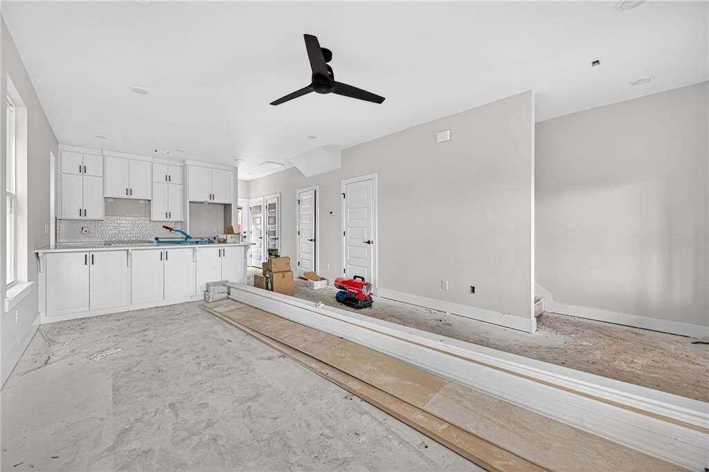 1356  1362 S Yampa  Bnd. Fayetteville, AR 72702